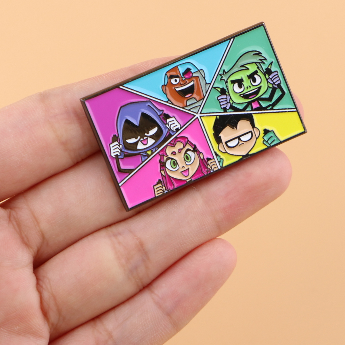 New Teen Heroes Team Enamel Pi - Tuxedo Lapel Pin 评论和价格